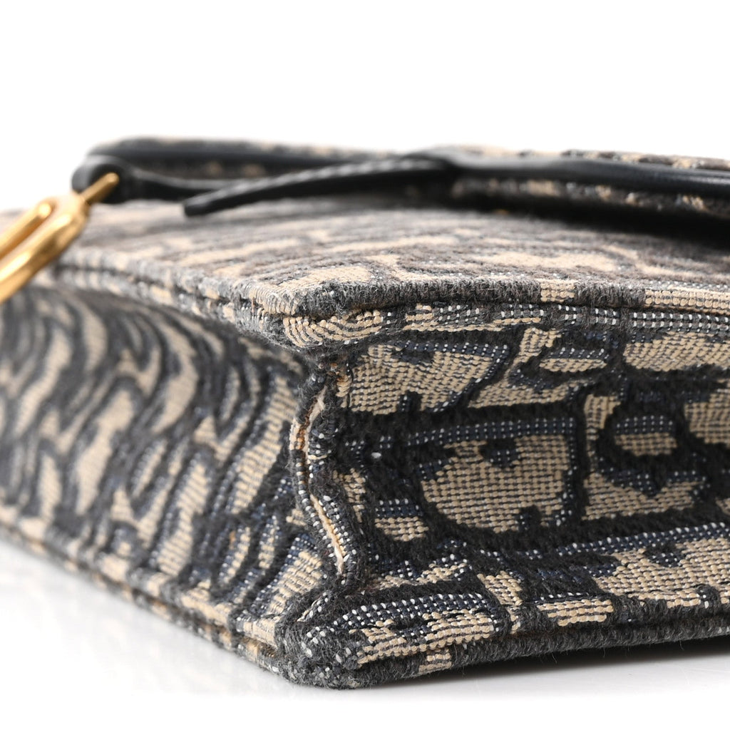 Oblique Saddle Chain Pouch Blue wholesalehk.shop