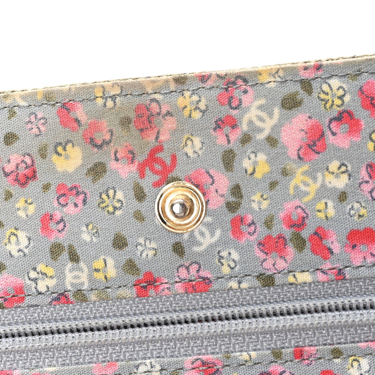 Canvas Quilted Coco Cuba Charms Wallet On Chain WOC Khaki wholesalehk.shop