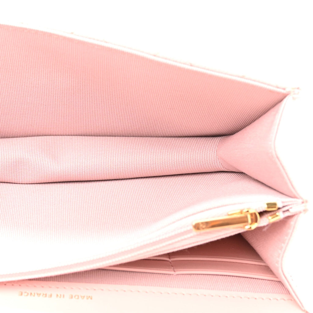Shiny Caviar Quilted Flap Charm Wallet On Chain WOC Light Pink wholesalehk.shop