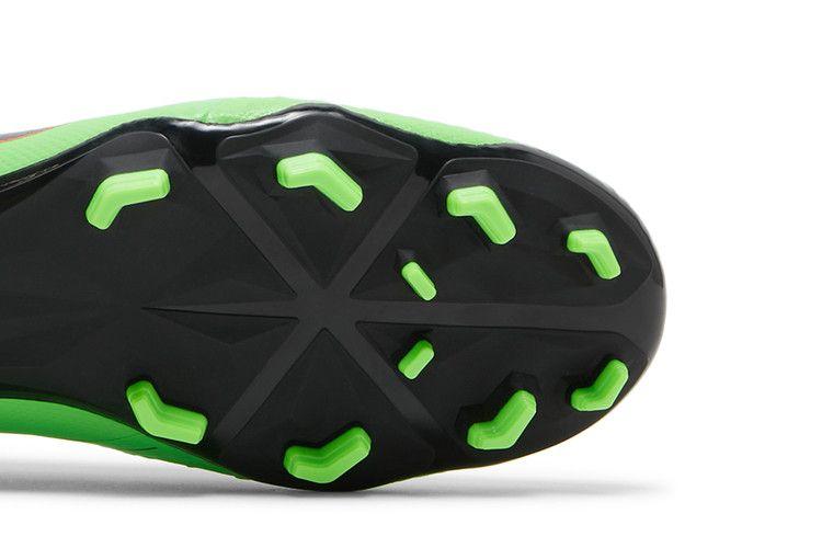 Nike Phantom Venom Academy FG Green Strike