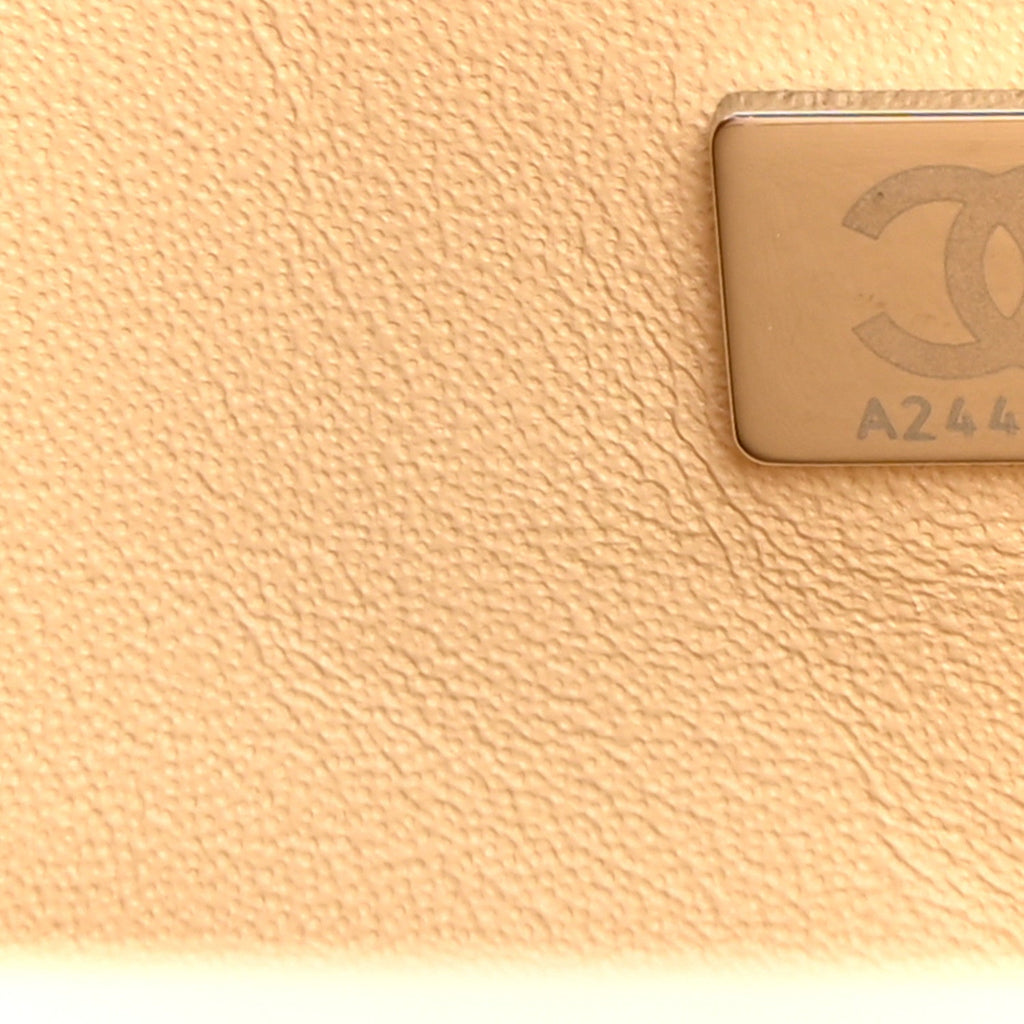 Caviar Quilted Medium Double Flap Beige wholesalehk.shop