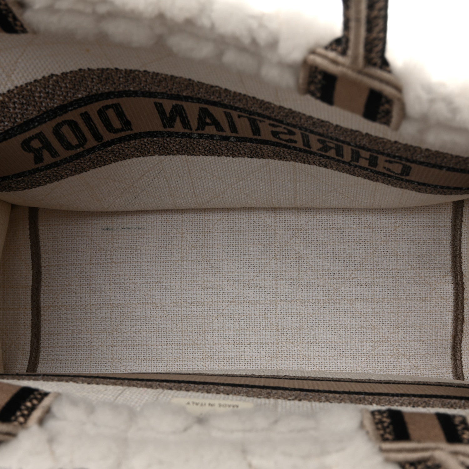 Shearling Cannage Medium Book Tote Ecru Black £¨ Direct shipment via from wholesalehk.shop