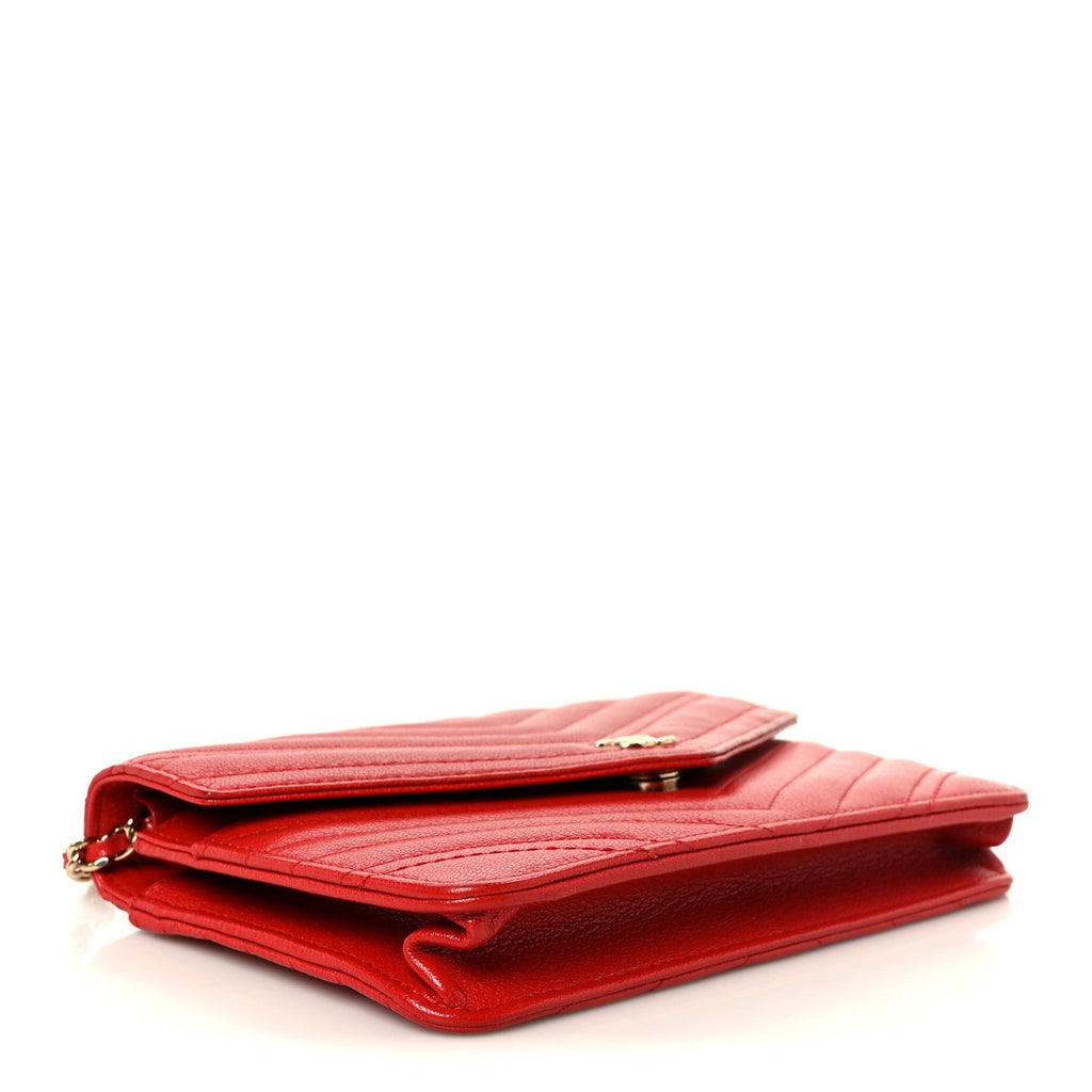 Goatskin Chevron Quilted Statement Wallet On Chain WOC Red wholesalehk.shop