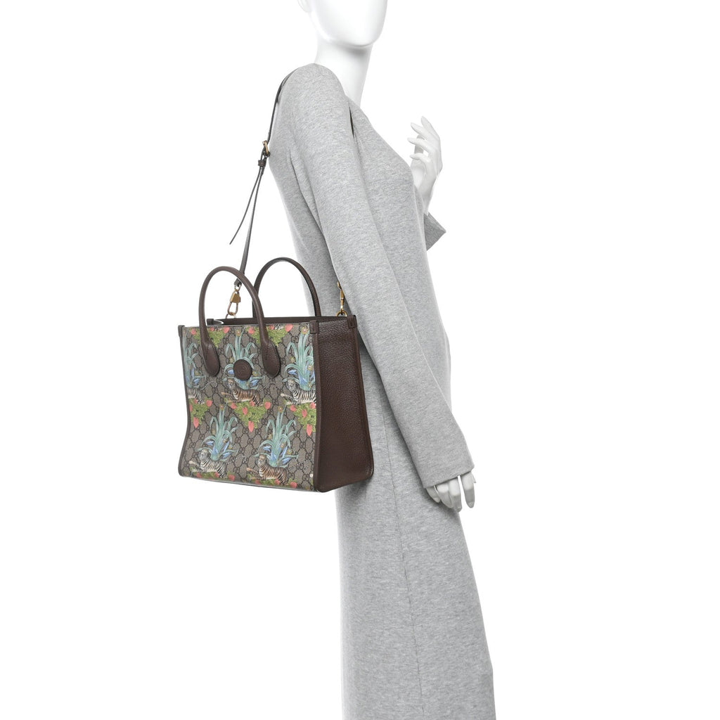 GG Supreme Monogram Tiger Savanah Textured Dollar Calfskin Small Retro Interlocking G Tote Bag Beige Ebony Multicolor New Acero wholesalehk.shop