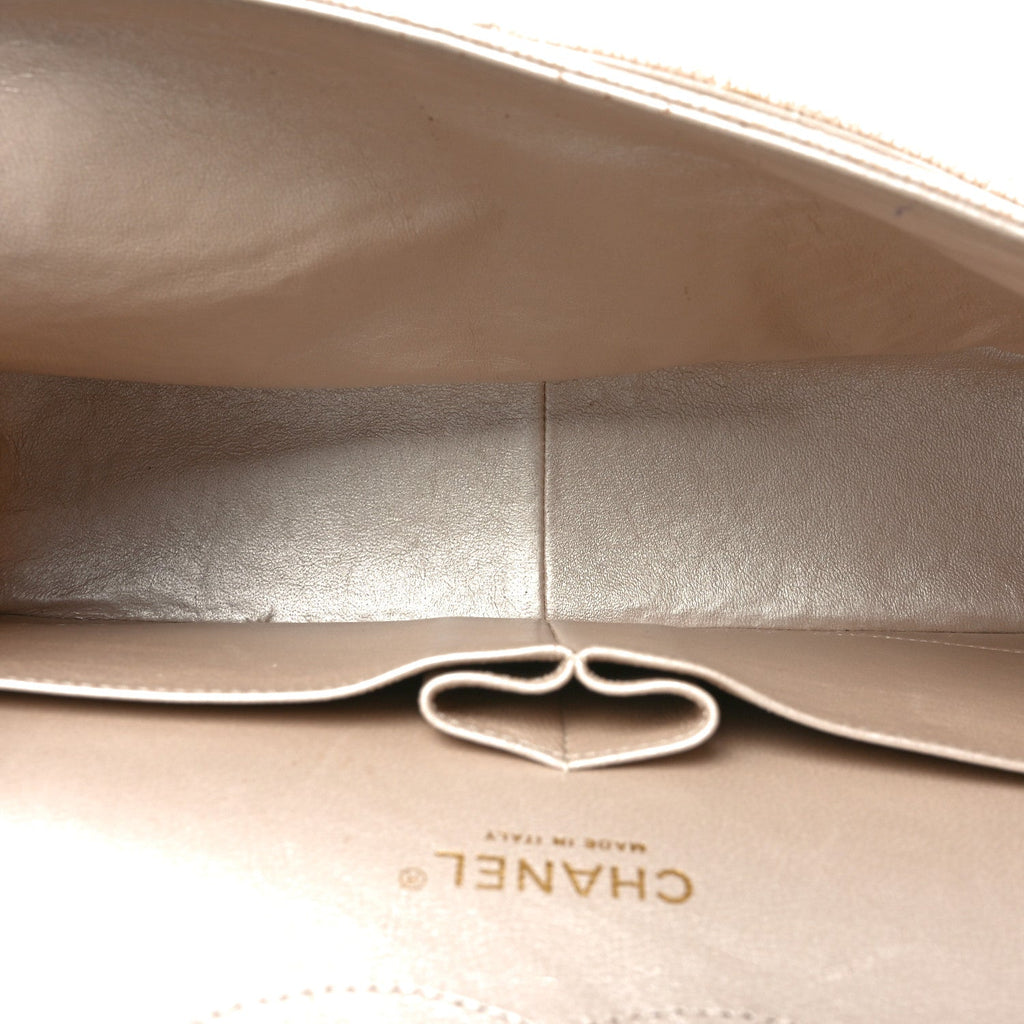 Iridescent Caviar Quilted Jumbo Double Flap Beige wholesalehk.shop