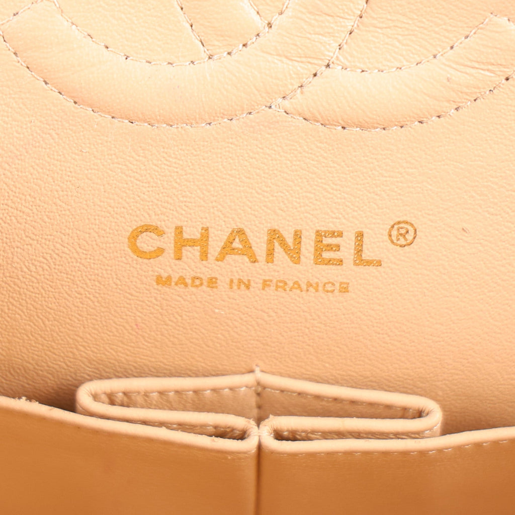 Caviar Quilted Medium Double Flap Beige wholesalehk.shop