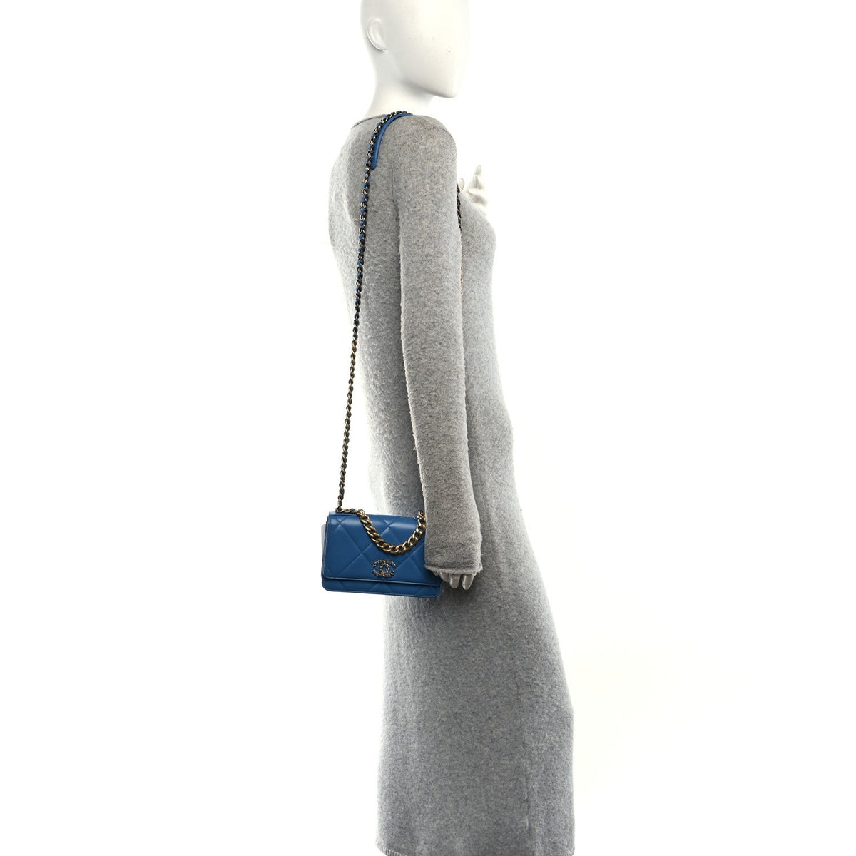 Lambskin Quilted Chanel 19 Wallet On Chain WOC Blue wholesalehk.shop