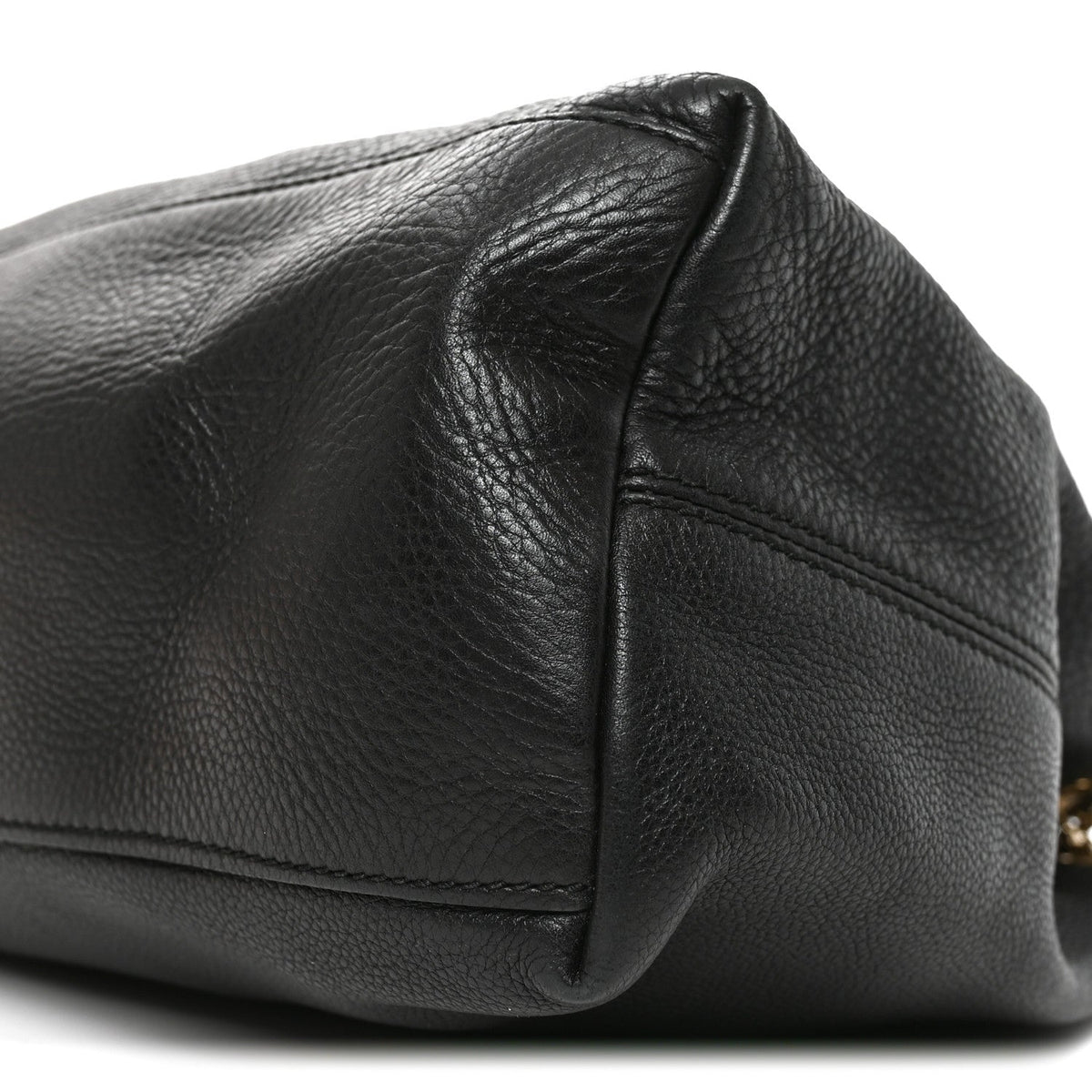 Pebbled Calfskin Medium Soho Chain Shoulder Bag Black wholesalehk.shop