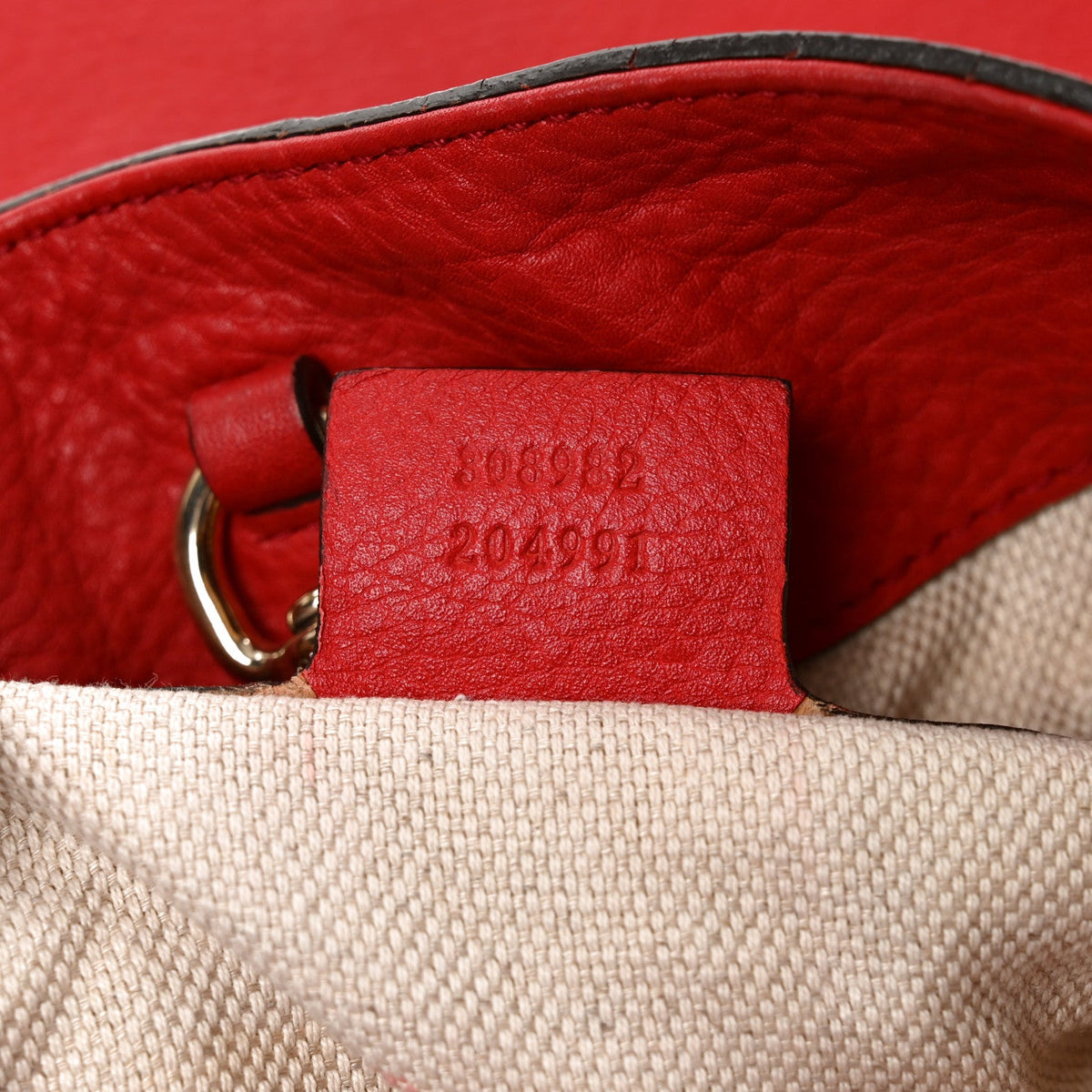 Pebbled Calfskin Medium Soho Chain Shoulder Bag Tabasco Red wholesalehk.shop
