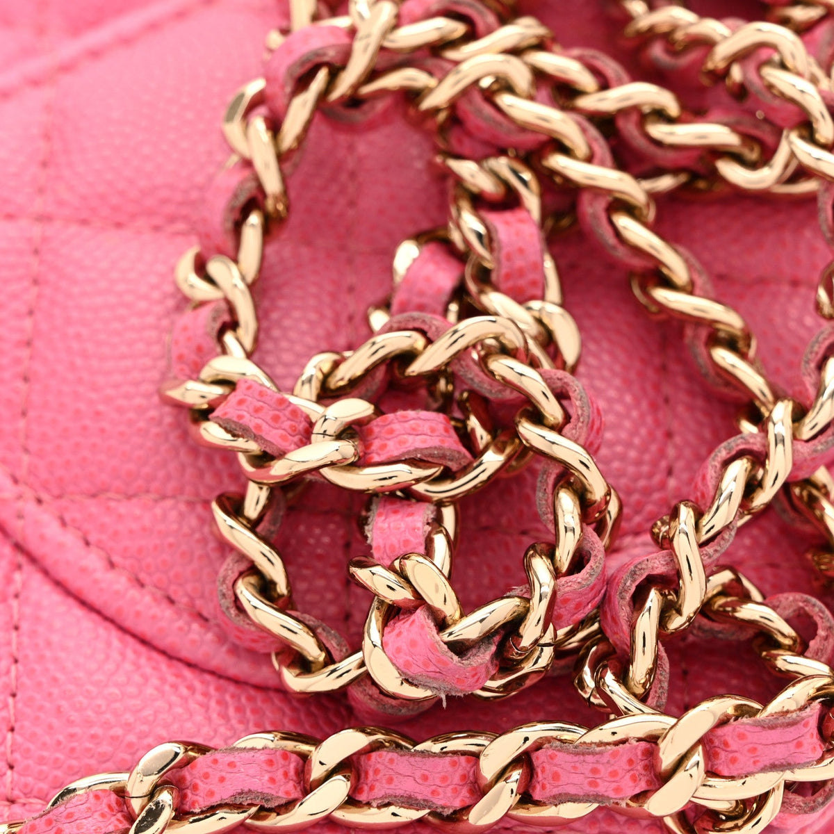 Caviar Quilted Wallet on Chain WOC Pink wholesalehk.shop