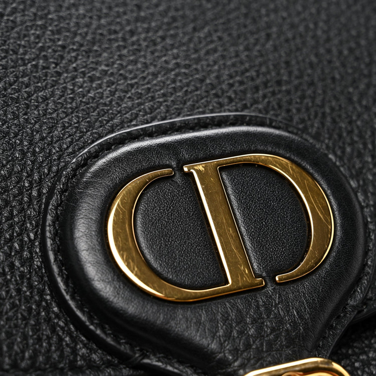 Grained Calfskin Medium Bobby Flap Black wholesalehk.shop