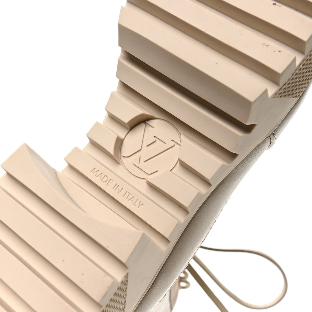 Suede Calfskin Laureate Platform Desert Boots 41 Beige £¨ Direct shipment via from wholesalehk.shop
