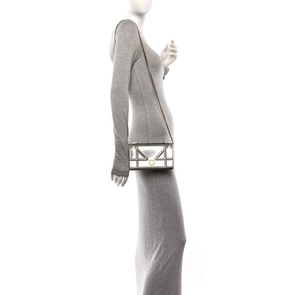 Metallic Patent Studded Diorama Top Handle Wallet on Chain Pouch Silver ¡§ Direct shipment via from wholesalehk.shop