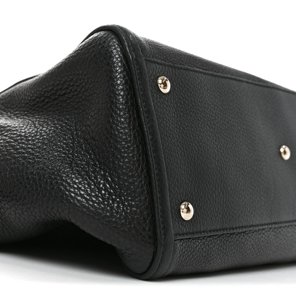 Pebbled Calfskin Medium Soho Shoulder Bag Black wholesalehk.shop