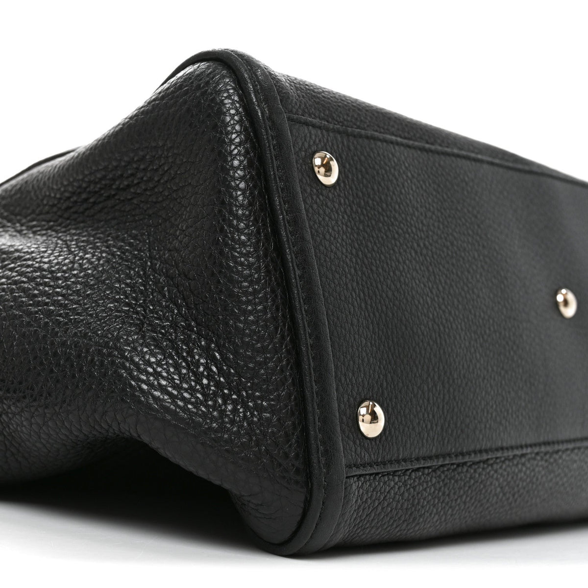Pebbled Calfskin Medium Soho Shoulder Bag Black wholesalehk.shop