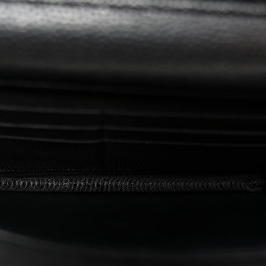 Caviar Quilted Wallet on Chain WOC Black wholesalehk.shop