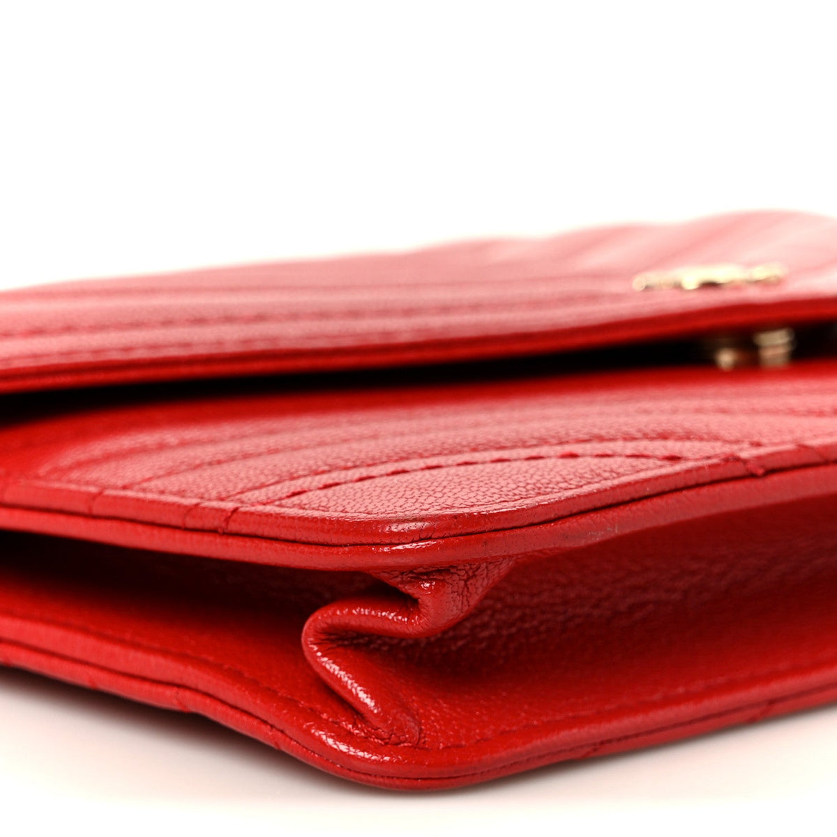 Goatskin Chevron Quilted Statement Wallet On Chain WOC Red wholesalehk.shop