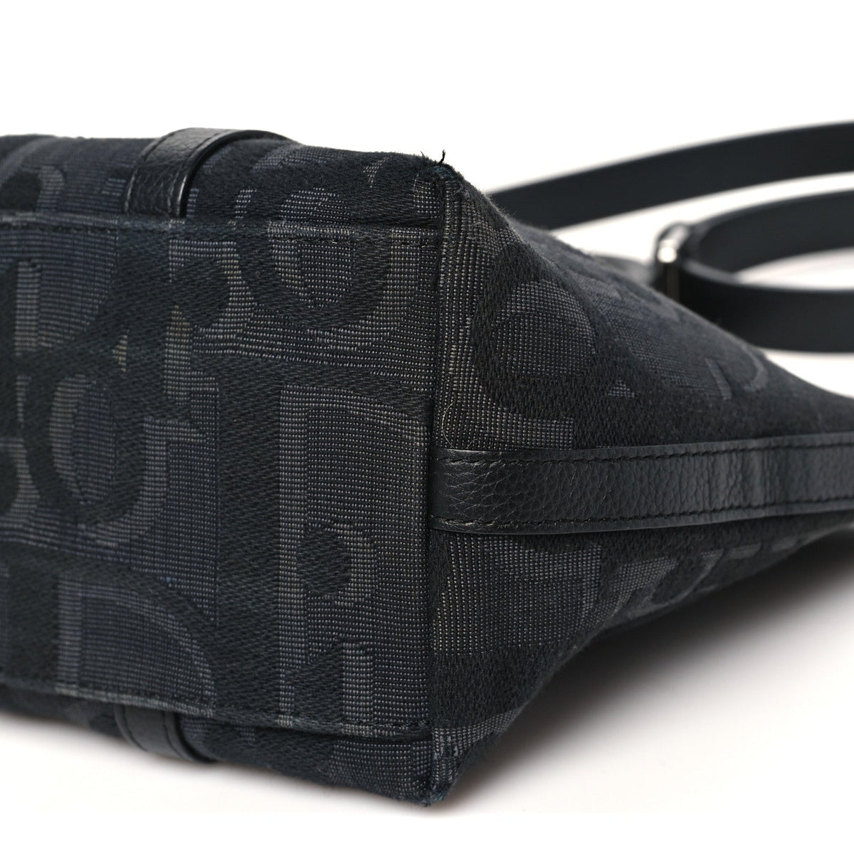 Maxi Oblique Jacquard Weekender 25 Black wholesalehk.shop