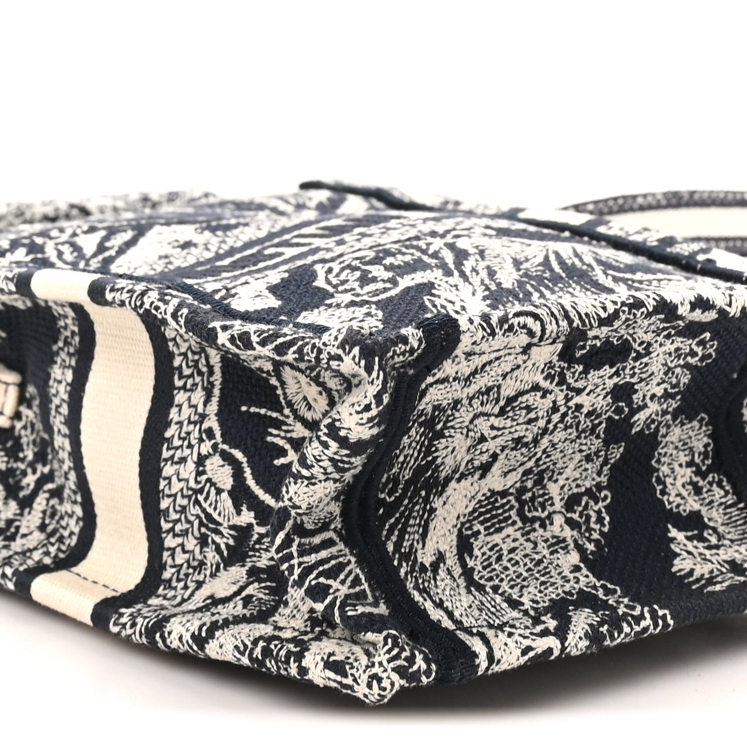 Canvas Toile de Jouy Reverse Embroidered Mini Book Tote Phone Bag  Blue £¨ Direct shipment via from wholesalehk.shop