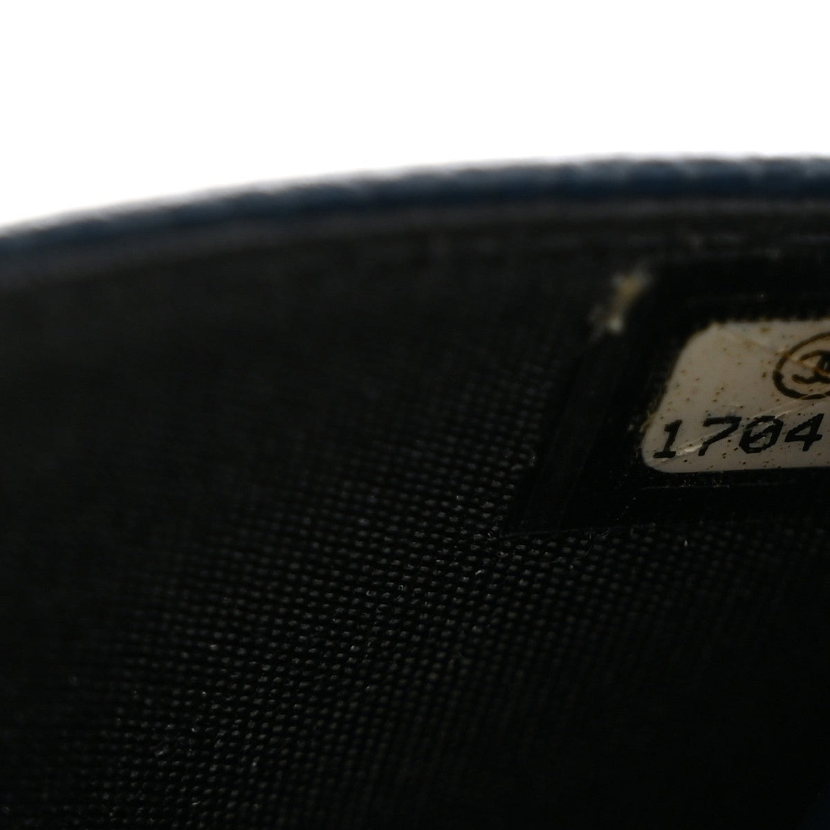 Caviar Timeless CC Wallet on Chain WOC Navy Blue wholesalehk.shop
