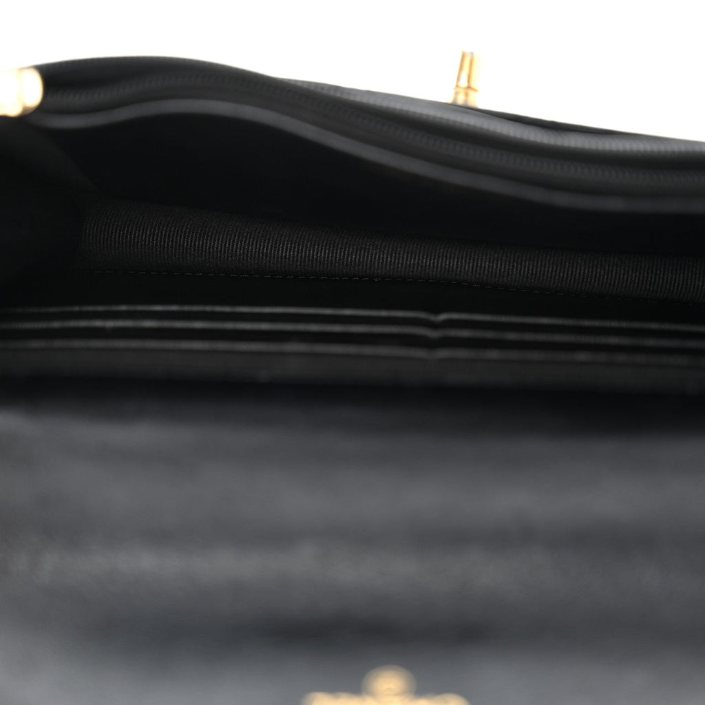 Lambskin Quilted Sweetheart Wallet On Chain WOC Black wholesalehk.shop