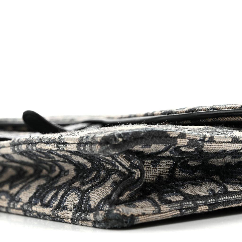 Oblique Saddle Chain Pouch Blue wholesalehk.shop
