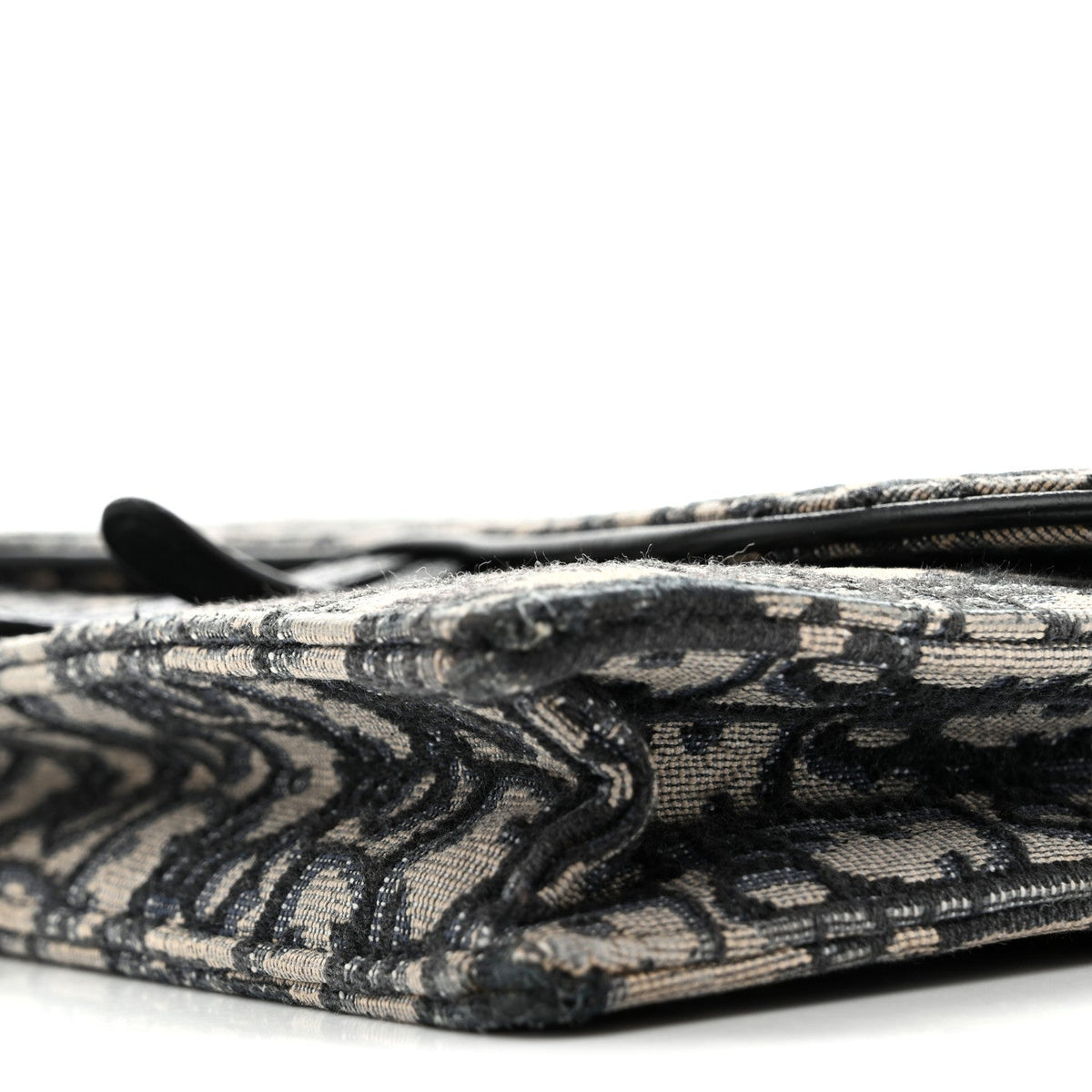Oblique Saddle Chain Pouch Blue wholesalehk.shop