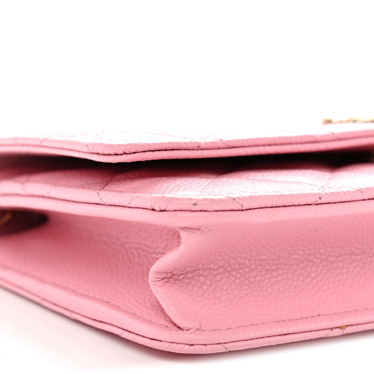 Caviar Quilted Multi Chain Wallet On Chain WOC Light Pink wholesalehk.shop