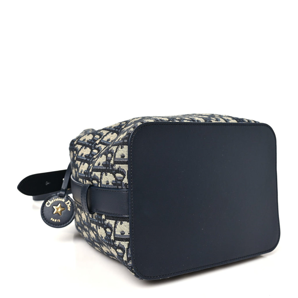 Oblique Bucket Bag Blue wholesalehk.shop
