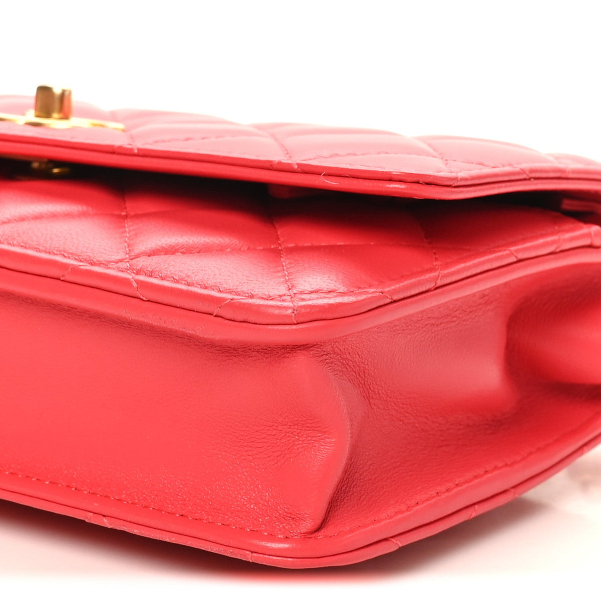 Lambskin Quilted CC Pearl Crush Wallet On Chain WOC  Red wholesalehk.shop