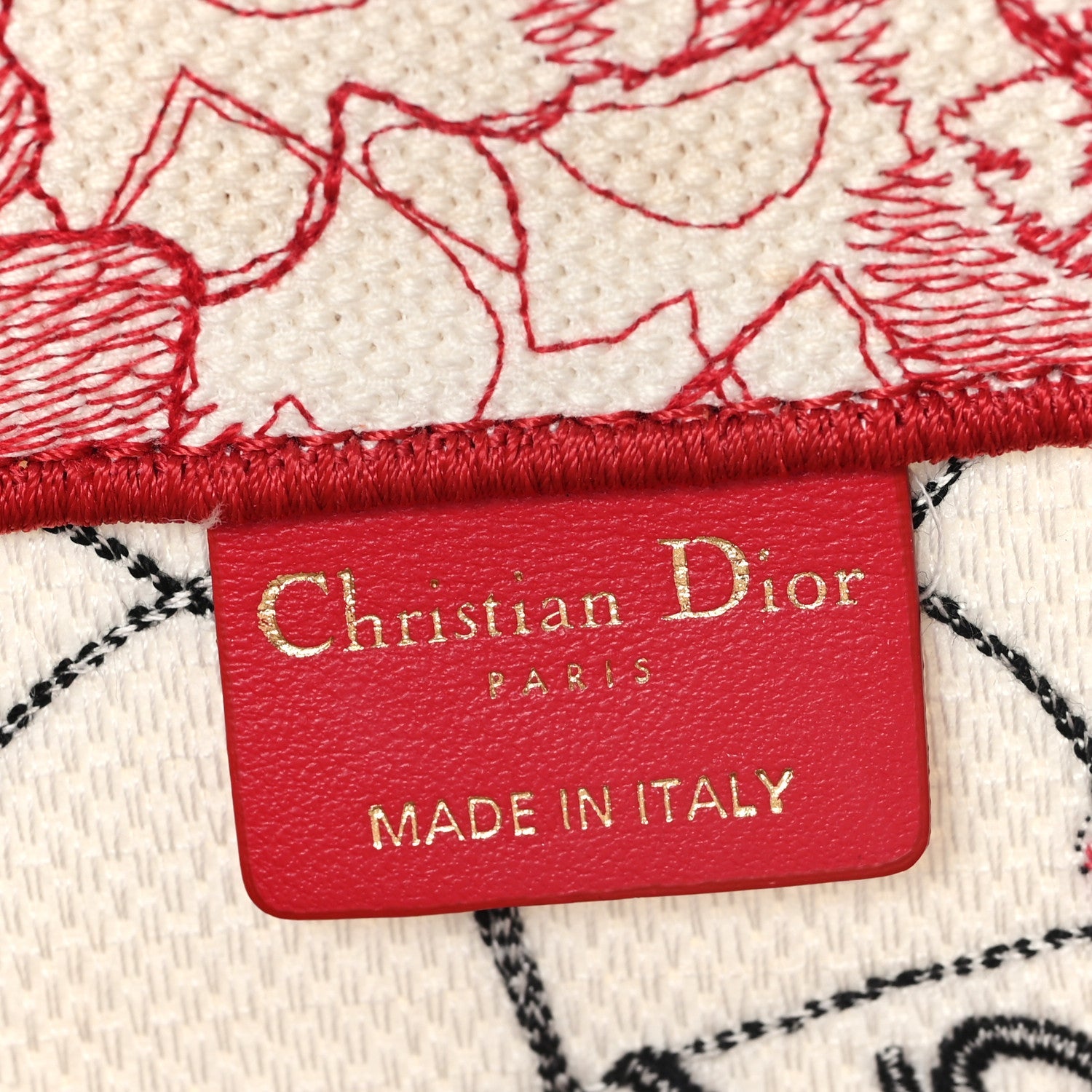 Canvas Embroidered Medium Dioramour D-Royaume Book Tote Red Multicolor £¨ Direct shipment via from wholesalehk.shop