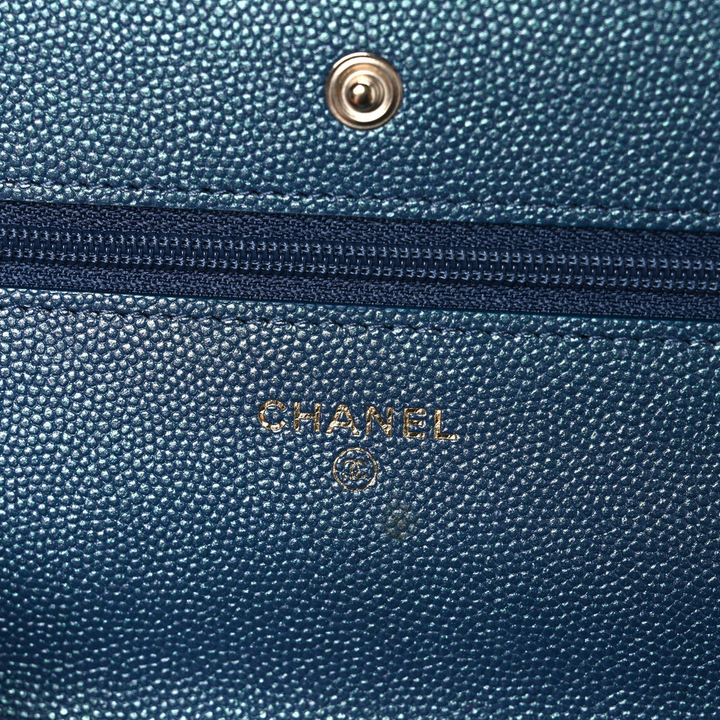 Iridescent Caviar Quilted Wallet on Chain WOC Dark Blue wholesalehk.shop