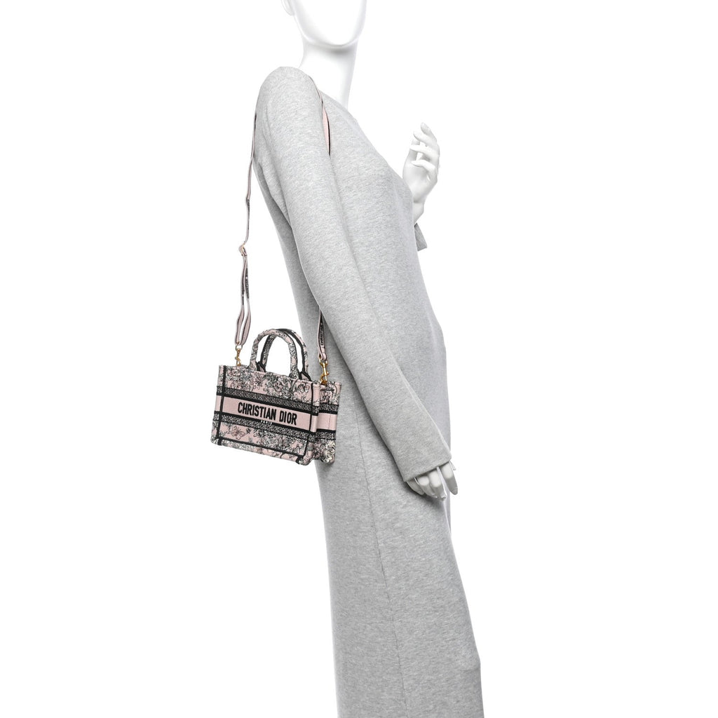 Canvas Embroidered Mini Book Tote With Strap Pink Multicolor £¨ Direct shipment via from wholesalehk.shop