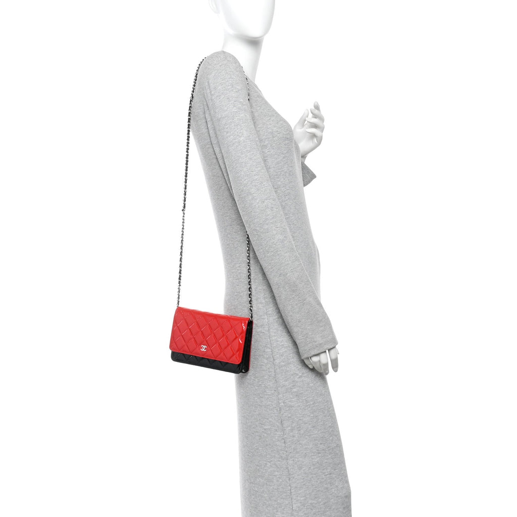Patent Quilted Bi-Color Wallet On Chain WOC Red Black wholesalehk.shop