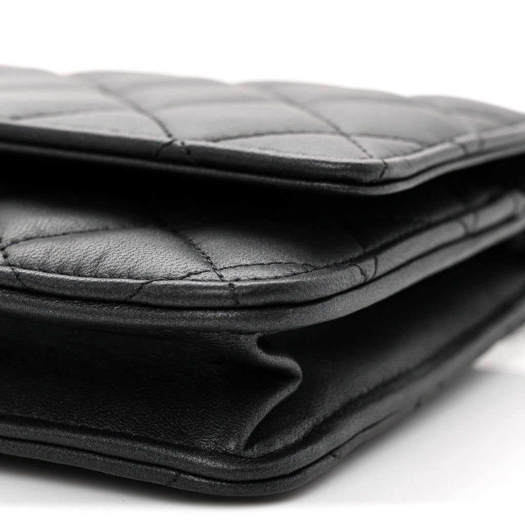 Pearly Lambskin Quilted Wallet On Chain WOC So Black wholesalehk.shop