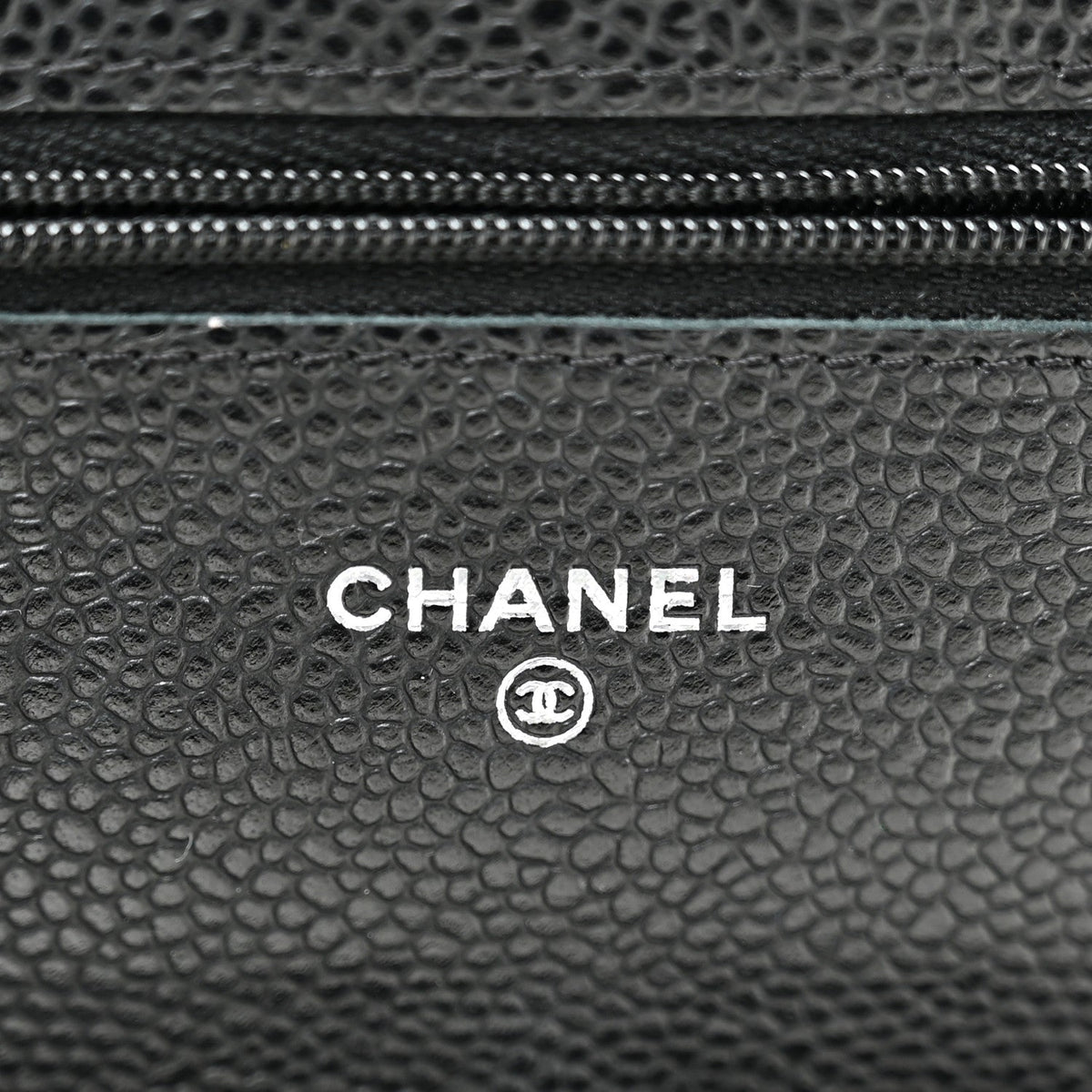 Caviar Quilted Wallet on Chain WOC Black wholesalehk.shop