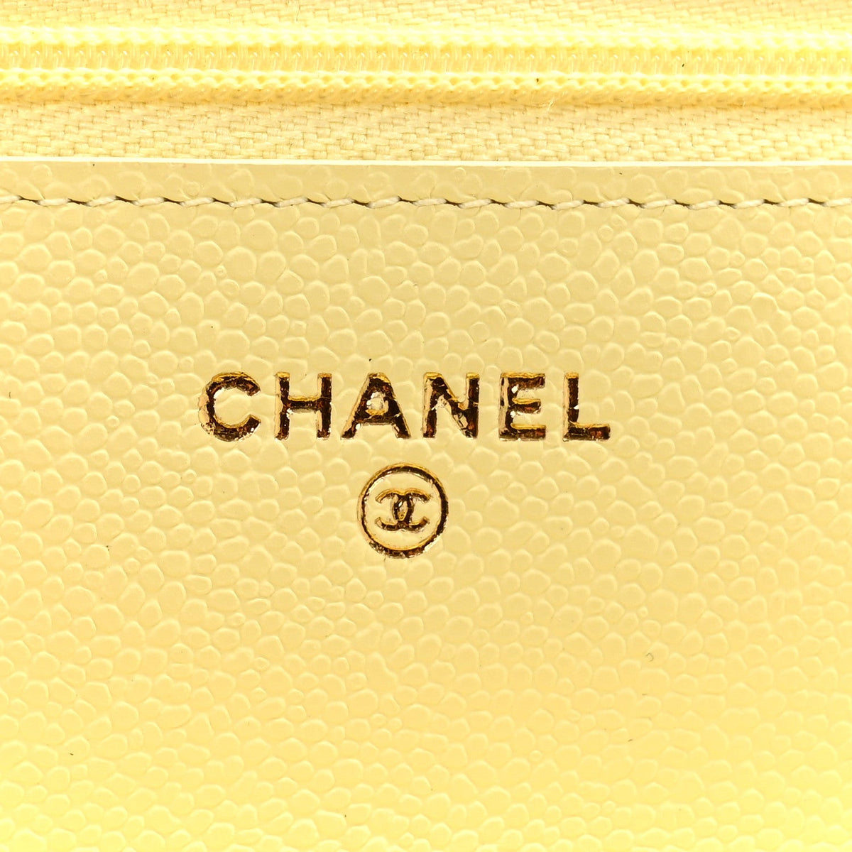 Caviar Quilted CC Turn Lock Wallet On Chain WOC Light Yellow wholesalehk.shop