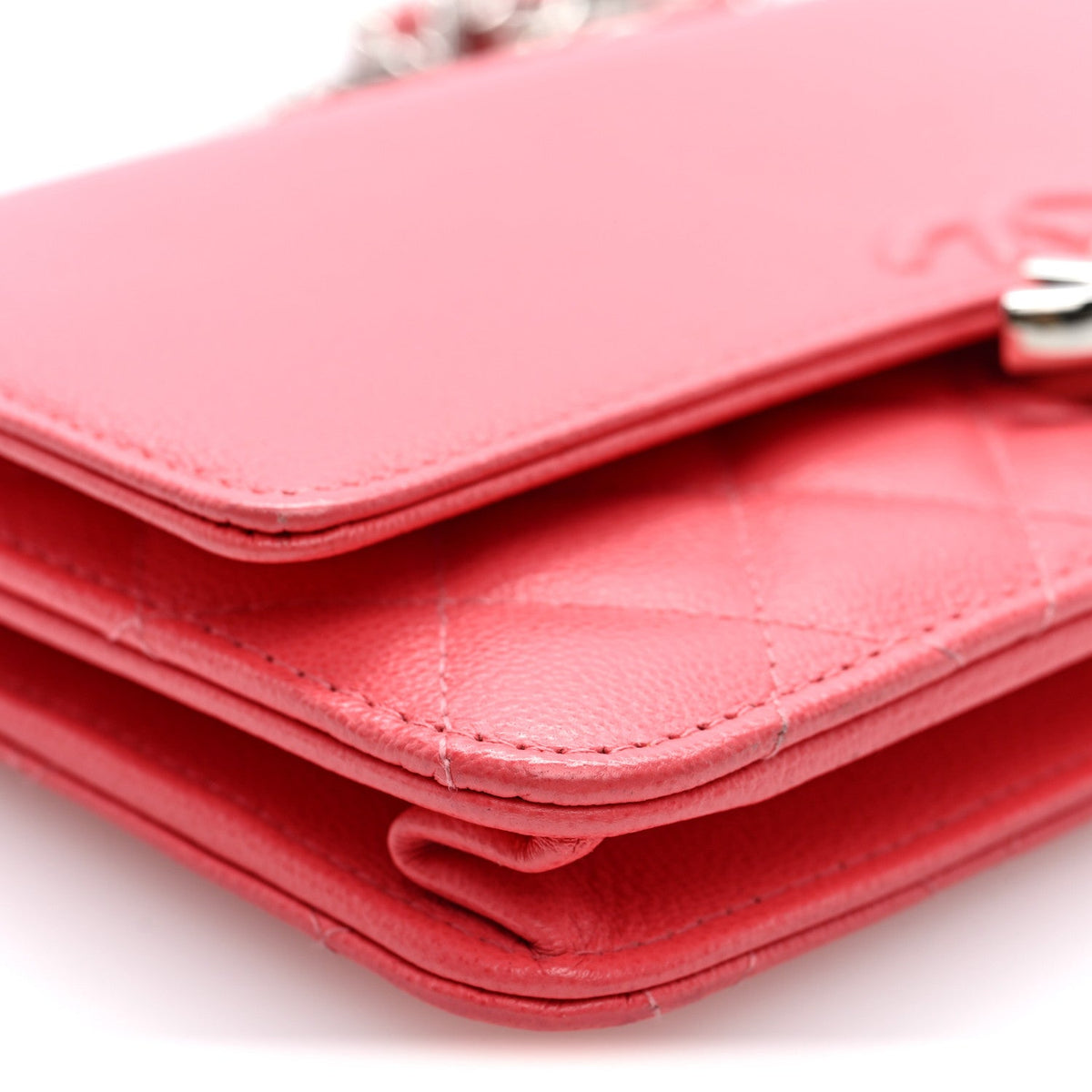 Grained Calfskin Quilted CC Box Wallet On Chain WOC Pink wholesalehk.shop