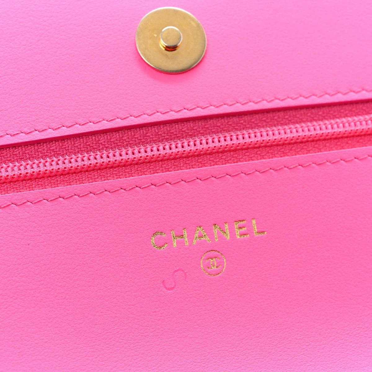 Jersey Quilted Chanel 19 Wallet On Chain WOC Pink wholesalehk.shop