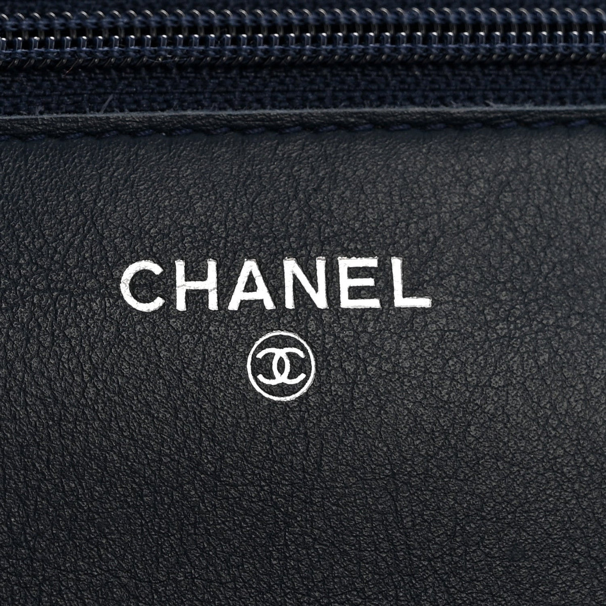 Caviar Timeless CC Wallet on Chain WOC Navy Blue wholesalehk.shop