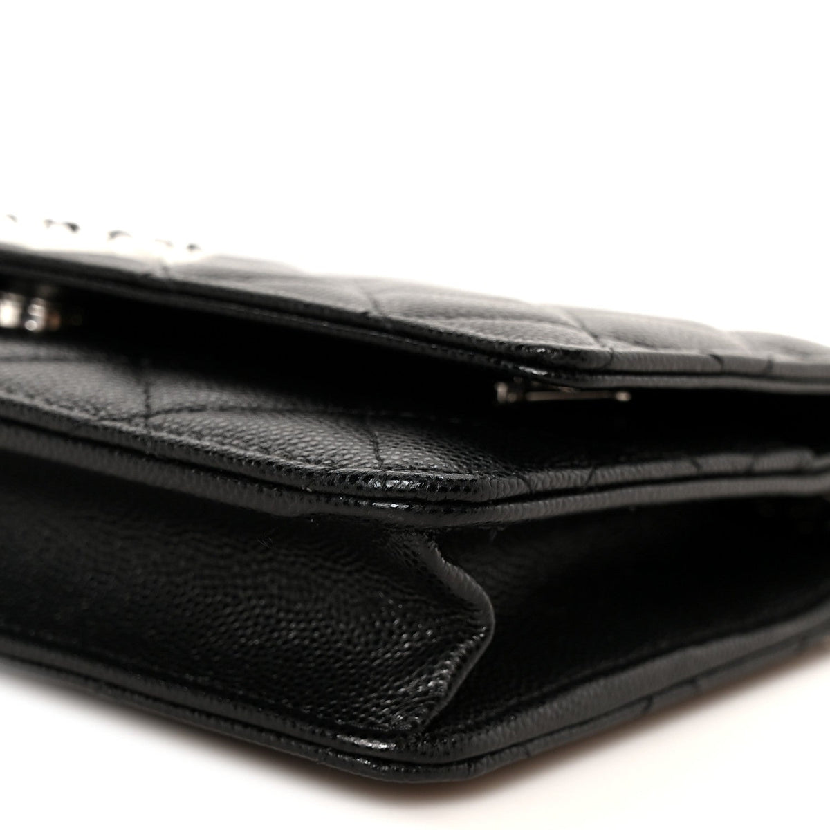 Caviar Quilted Chanel 19 Wallet On Chain WOC Black White wholesalehk.shop