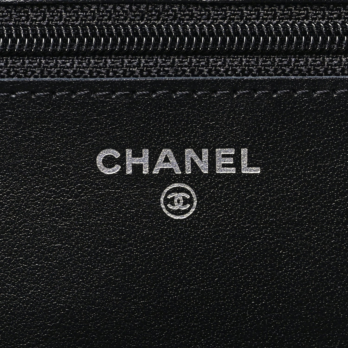 Aged Calfskin Quilted Reissue Wallet On Chain WOC So Black wholesalehk.shop