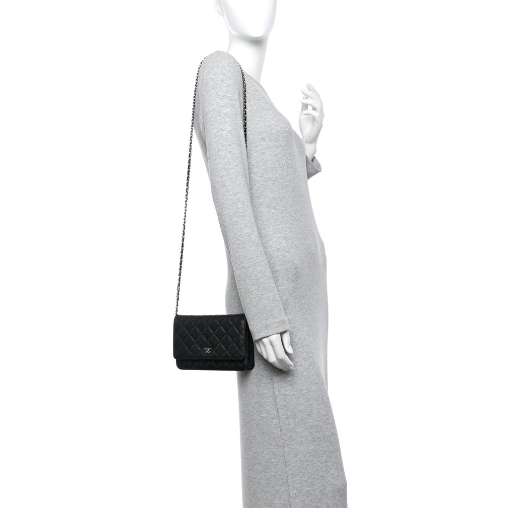 Caviar Quilted Wallet on Chain WOC Black wholesalehk.shop