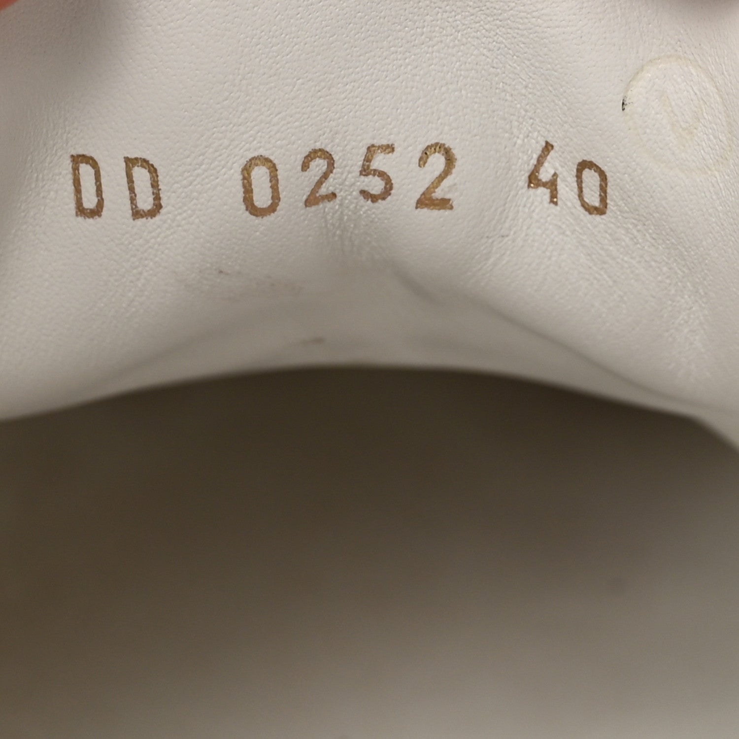 Lambskin Embossed Monogram Time Out Sneakers 40 White £¨ Direct shipment via from wholesalehk.shop