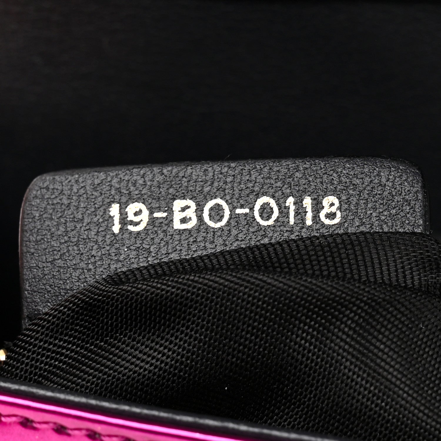 Metallic Patent Micro-Cannage Diorama Wallet on Chain Pouch Pink ¡§ Direct shipment via from wholesalehk.shop