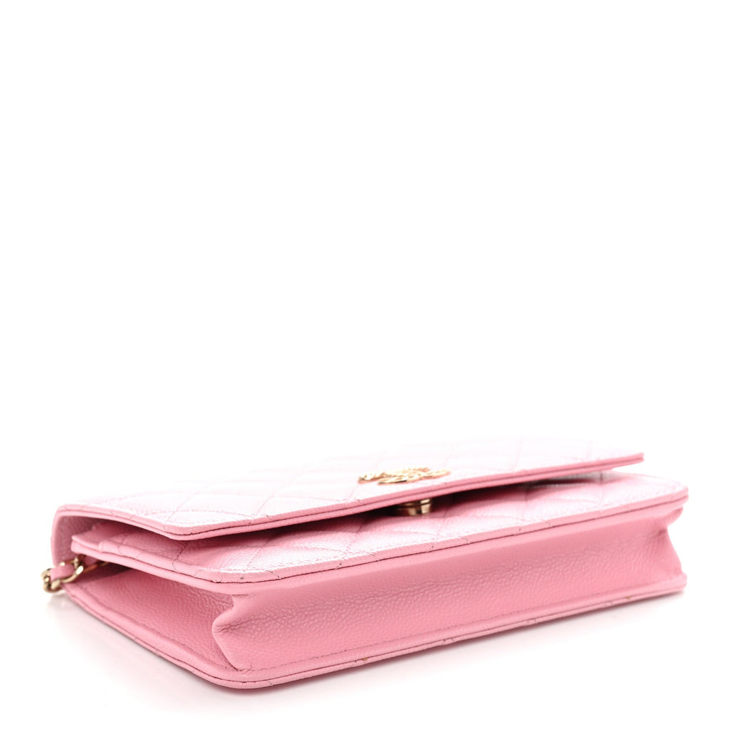 Caviar Quilted Multi Chain Wallet On Chain WOC Light Pink wholesalehk.shop