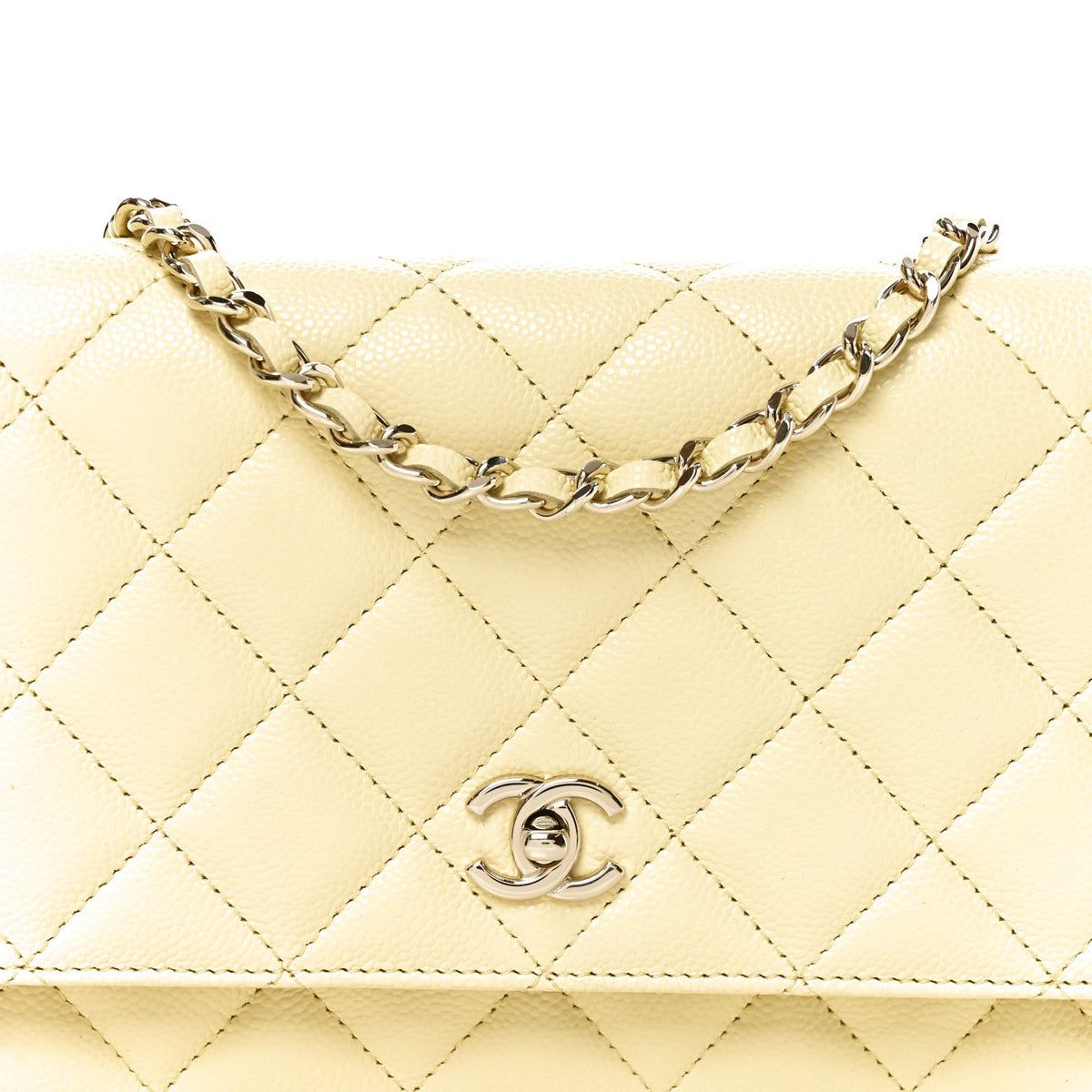 Caviar Quilted CC Turnlock Wallet On Chain WOC Light Yellow wholesalehk.shop