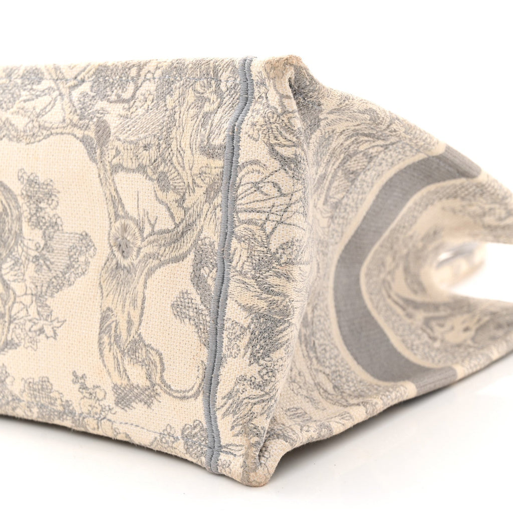 Canvas Embroidered Medium Dioriviera Toile De Jouy Book Tote Gray £¨ Direct shipment via from wholesalehk.shop