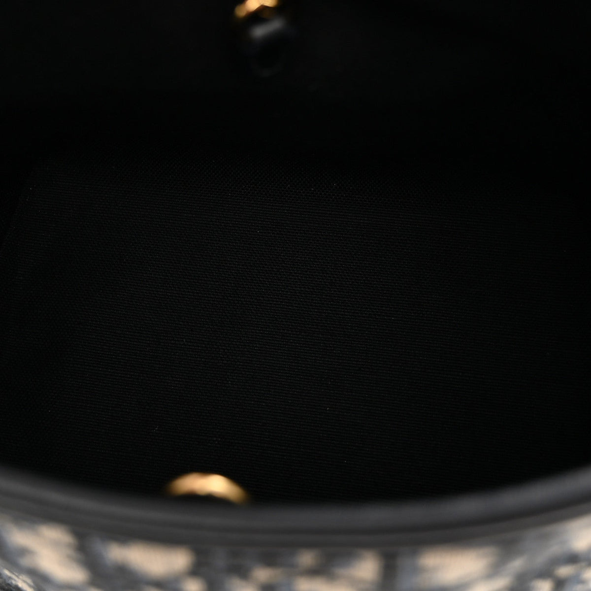 Oblique Calfskin Small Medaillon Bucket Bag Blue wholesalehk.shop