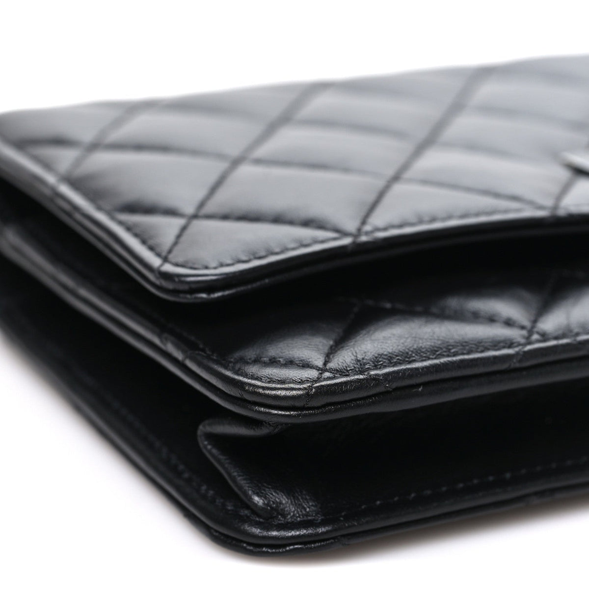 Aged Calfskin Quilted Reissue Wallet On Chain WOC So Black wholesalehk.shop